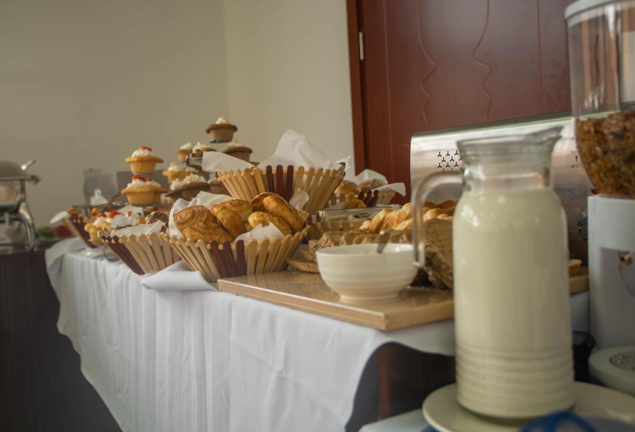 Asmara Hotel Lusaka Buitenkant foto
